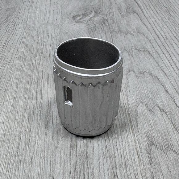 Vintage 1999 D-VON DUDLEY ECW OSFTM action figure Pivot Punch w/ Trash Can - Picture 8 of 9